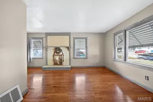 2456 Wieck Dr, Jennings, MO 63136 - Photo 7