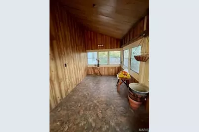 10026 Jeffrey Drive, Saint Louis, MO 63137 - Photo 25