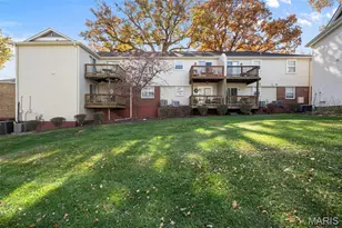 1530 Swallow Dr, Brentwood, MO 63144 - Photo 27