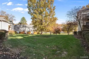 1530 Swallow Dr, Brentwood, MO 63144 - Photo 25