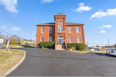 120 Henry Avenue, Ballwin, MO 63011 - Photo 1