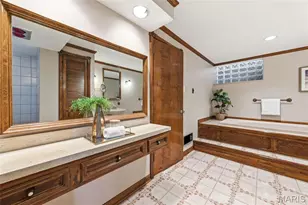 5904 Crane Cir, Saint Louis, MO 63109 - Photo 75