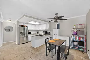 1465 Heritage Landing, Saint Charles, MO 63303 - Photo 7