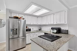 1465 Heritage Landing, Saint Charles, MO 63303 - Photo 9