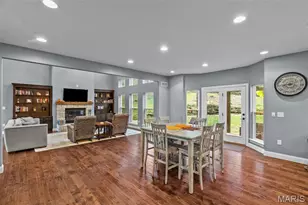 827 Culloden Rd, Saint Louis, MO 63122 - Photo 27