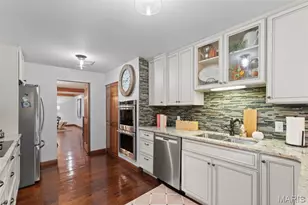 14300 Conway Meadows Ct, Chesterfield, MO 63017 - Photo 19