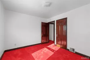 1825 S New Florissant Rd, Florissant, MO 63031 - Photo 15