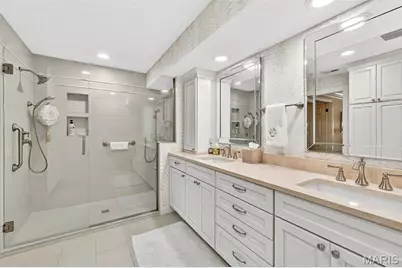 14308 Conway Meadows Court #301, Chesterfield, MO 63017 - Photo 29