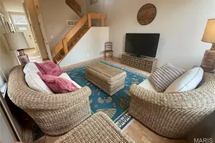 2332 Hickory St, Saint Louis, MO 63104 - Photo 3