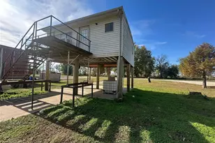 72 S River Rd, Elsberry, MO 63343 - Photo 11