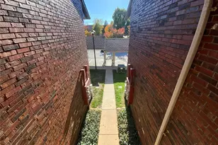 2327 Kratky Rd, Unincorporated, MO 63114 - Photo 13