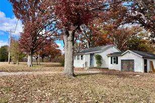 995 Lake Rd, Sullivan, MO 63080 - Photo 1