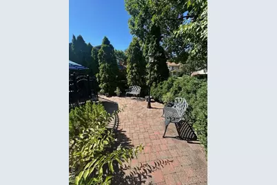 5319 Chapelford Lane, Shrewsbury, MO 63119 - Photo 7