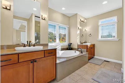 24 Towerbridge Place, Saint Charles, MO 63303 - Photo 21