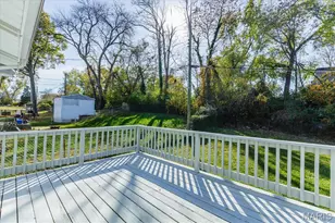 3720 Comstock Dr, Saint Louis, MO 63125 - Photo 29