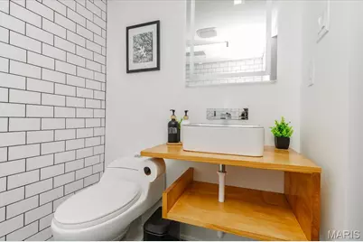 3720 Comstock Drive, Saint Louis, MO 63125 - Photo 25