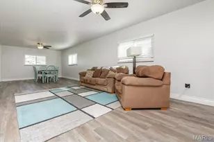 3720 Comstock Dr, Saint Louis, MO 63125 - Photo 13