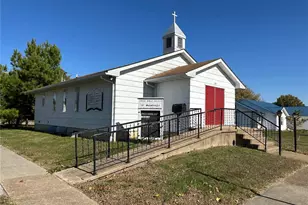 111 W Monroe Ave, Robertsville, MO 65066 - Photo 1