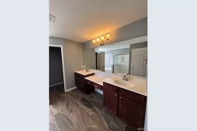 84 S Ridgewynd Court, Lake Saint Louis, MO 63367 - Photo 15