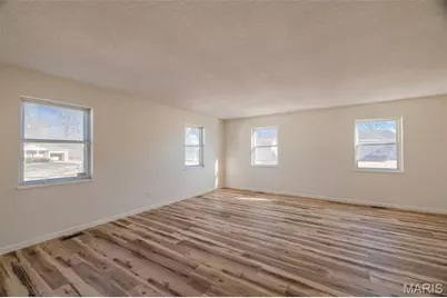 4086 Waterfall Drive, Florissant, MO 63034 - Photo 17