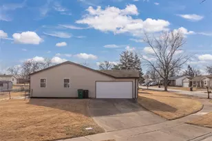 4086 Waterfall Dr, Florissant, MO 63034 - Photo 29