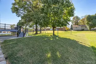 449 Oak St, Saint Genevieve, MO 63670 - Photo 5