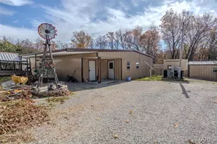 24960 McClurg Dr, Lebanon, MO 65536 - Photo 37