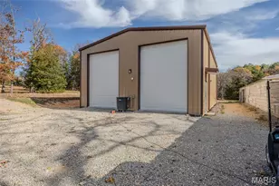 24960 McClurg Dr, Lebanon, MO 65536 - Photo 35