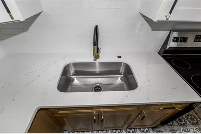 5376 Ville Rosa Lane, Hazelwood, MO 63042 - Photo 11