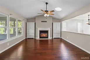 904 Palmer Ct, Lake Saint Louis, MO 63367 - Photo 13