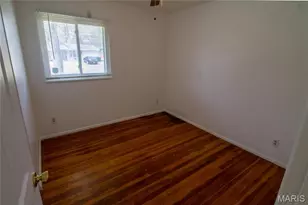 10606 Kilbourn Dr, Saint Louis, MO 63136 - Photo 5