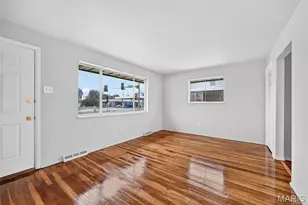 6902 Howdershell Rd, Hazelwood, MO 63042 - Photo 9