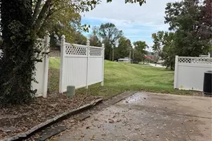 100 Cardinal Villas Dr, Saint Peters, MO 63376 - Photo 33