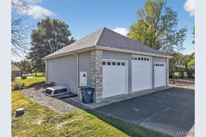1709 Everest Avenue, O'Fallon, MO 63366 - Photo 77