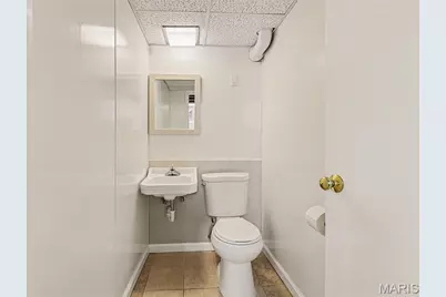 1323 Samoa Drive, Saint Louis, MO 63126 - Photo 11