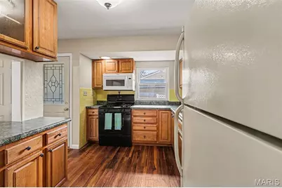 1323 Samoa Drive, Saint Louis, MO 63126 - Photo 9