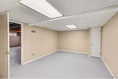 1323 Samoa Drive, Saint Louis, MO 63126 - Photo 15