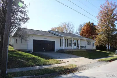 615 W Locust Street, Paris, MO 65275 - Photo 1