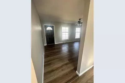 615 W Locust Street, Paris, MO 65275 - Photo 5