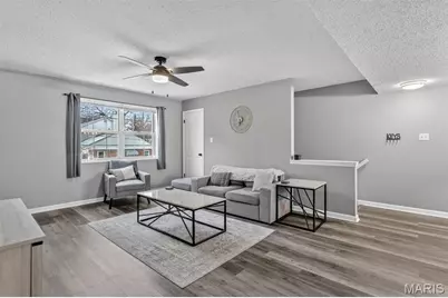 9206 Eager Road, Brentwood, MO 63144 - Photo 15