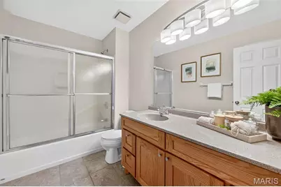 290 Kinderhook Drive, Chesterfield, MO 63017 - Photo 37