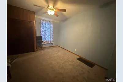 9405 Gentry Avenue, Saint Louis, MO 63125 - Photo 7