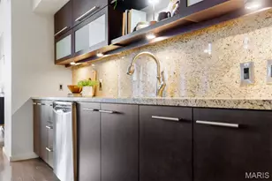 915 Olive St, Saint Louis, MO 63101 - Photo 11