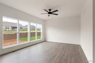 396 Winding Bluffs Ct, Fenton, MO 63026 - Photo 17