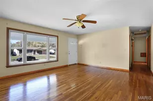 11426 Ortega Dr, Hazelwood, MO 63138 - Photo 7