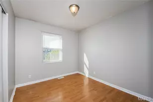 1716 Springhill Dr, O'Fallon, MO 63366 - Photo 11