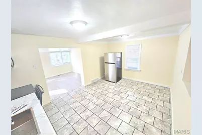 1372 Heydt Avenue, Saint Louis, MO 63135 - Photo 3
