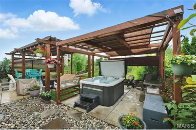 1056 Sandfort Farm Drive, Saint Charles, MO 63301 - Photo 3