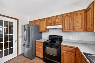 6420 Long Timber Dr, O'Fallon, MO 63368 - Photo 9