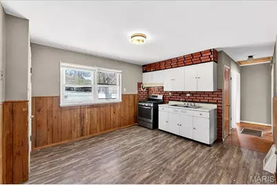 9746 Millburn Drive, Saint Louis, MO 63136 - Photo 13
